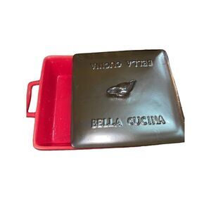 Bella Cucina Red Square Casserole Dish with Rooster lid Stoneware 9 in x 9 in